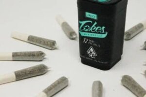 Forbidden Fruit Mini Rolls Indica